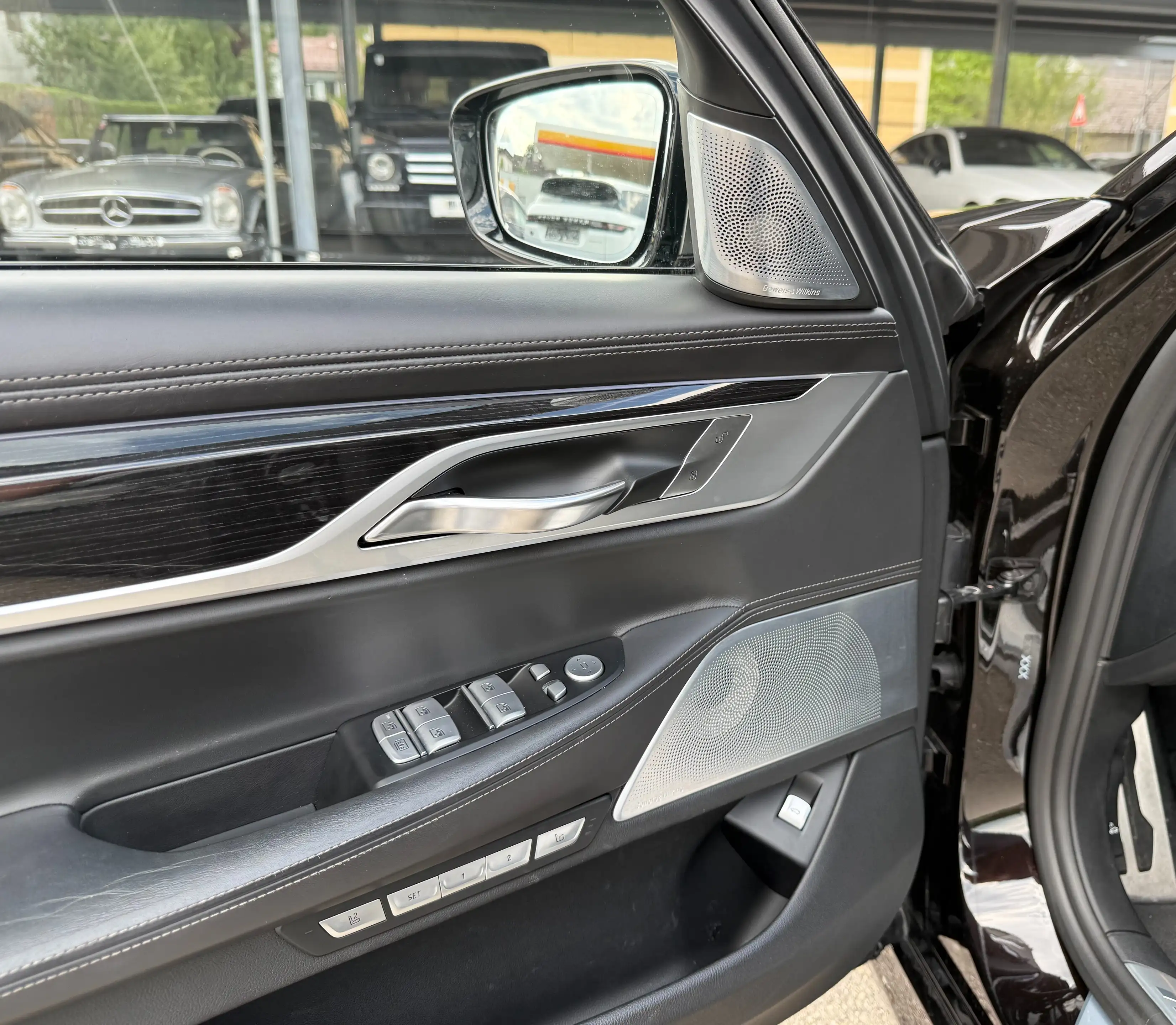 BMW 760 M Li V12 xDrive *Vollausstattung* — photo 15