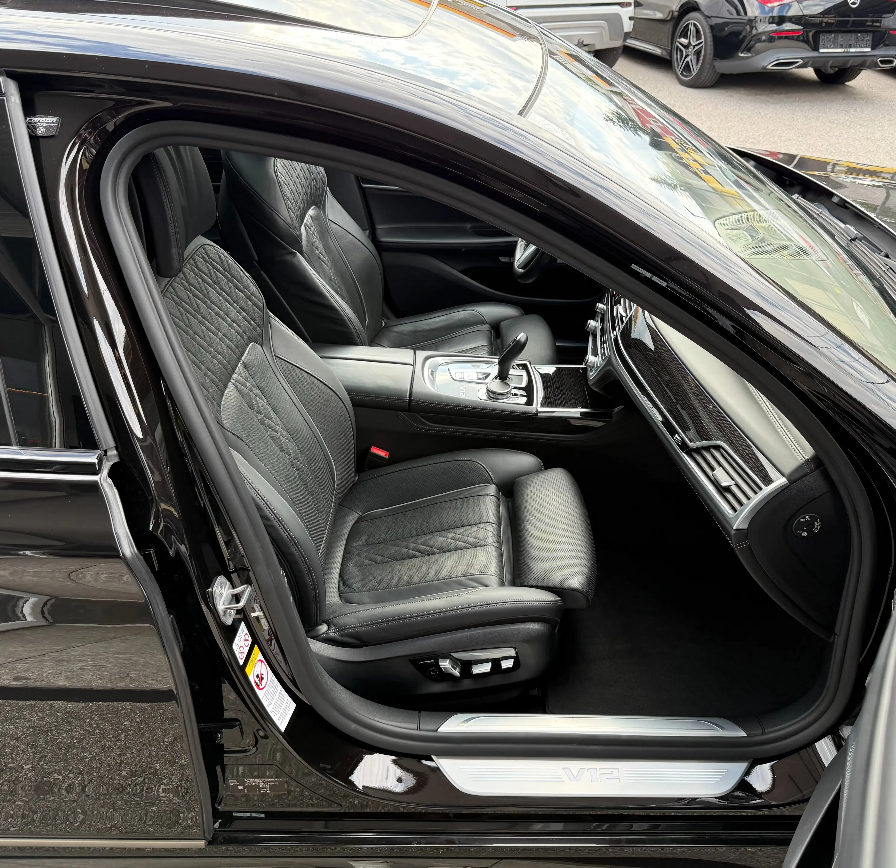 BMW 760 M Li V12 xDrive *Vollausstattung* — photo 17