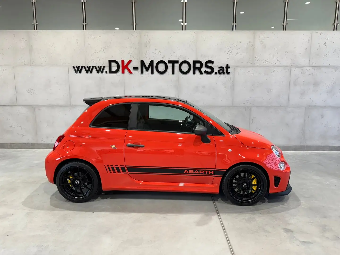 Abarth 695 Competizione / Carbon Schalen / Akrapovic / uvm. Rojo - 1