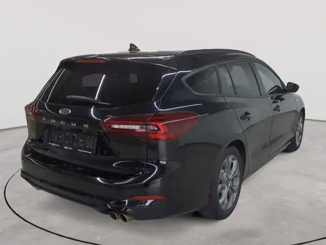 Ford Focus view 4
