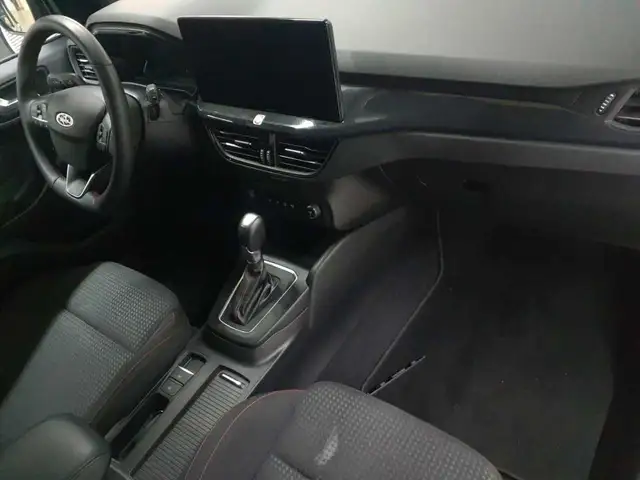 Ford Focus view 9