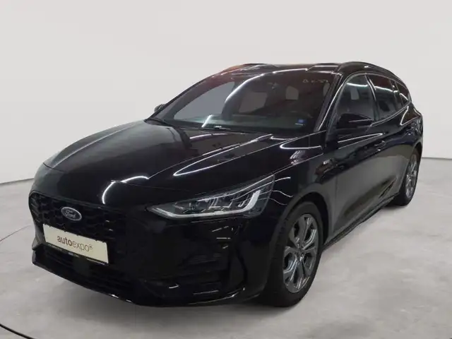 Ford Focus view 2