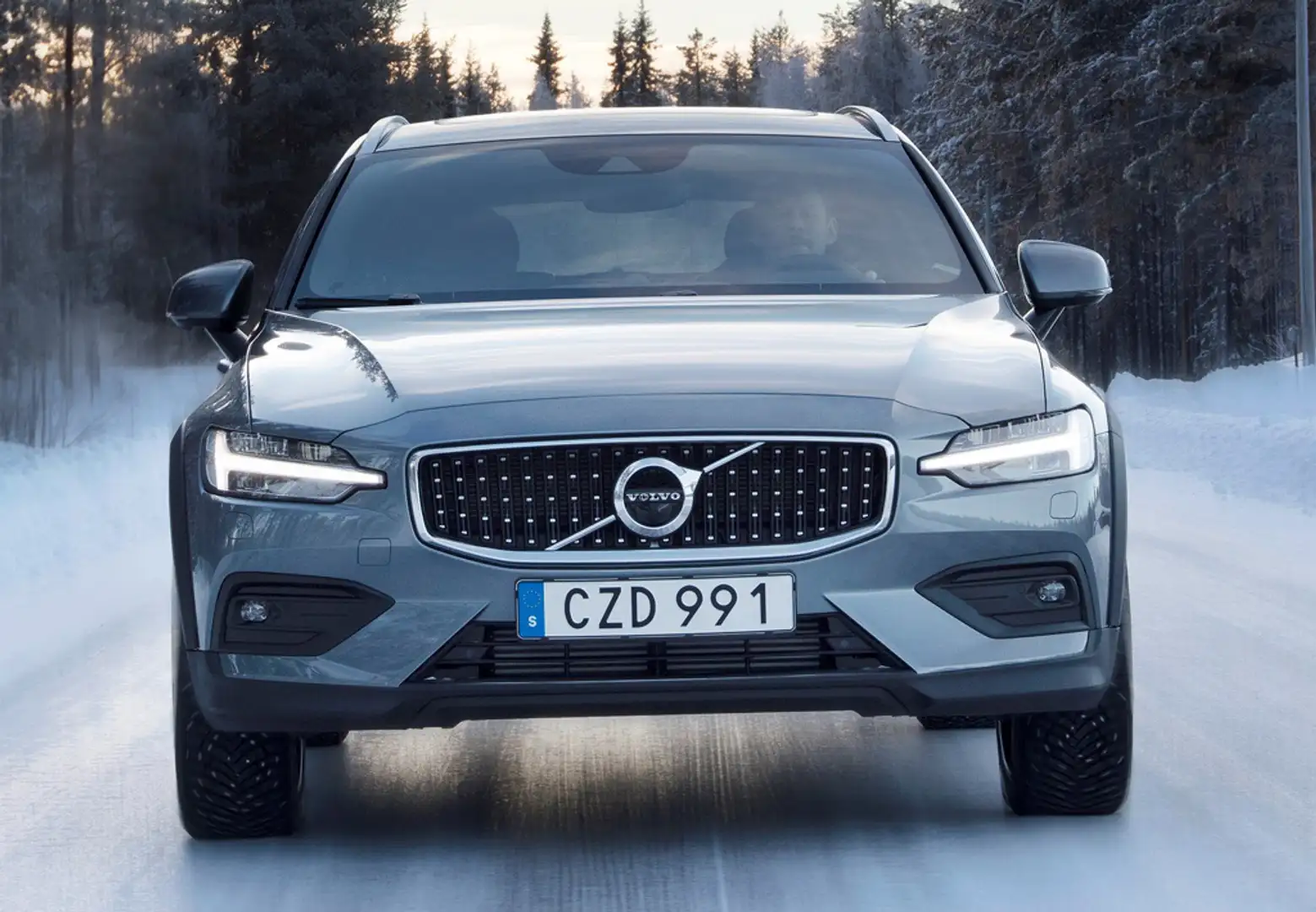 Volvo V60 Cross Country B4 Pro AWD Aut. Blau - 1