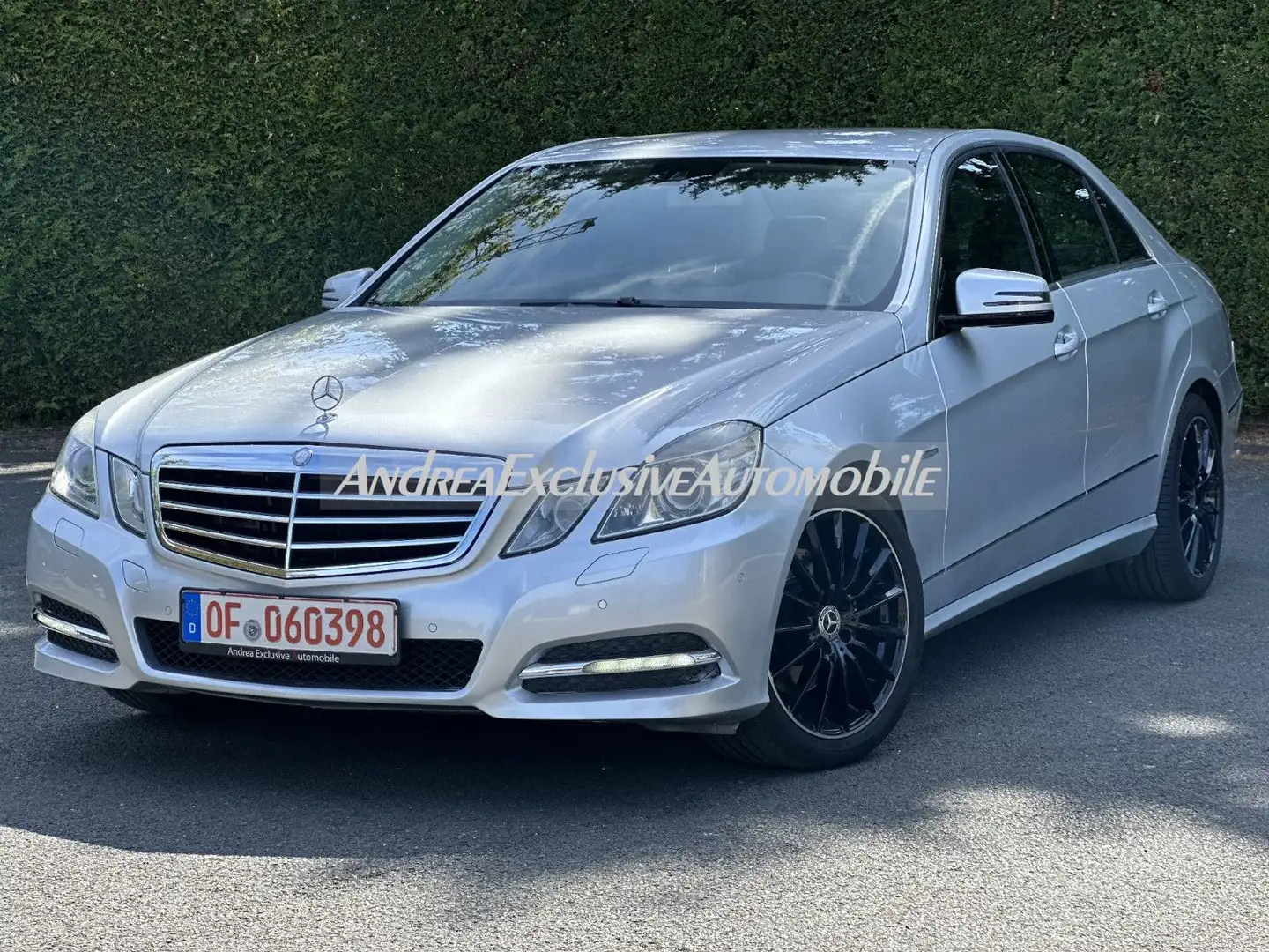 Mercedes-Benz E 350 CDI BlueEff 4Matic AMG Style Felgen Argent - 1