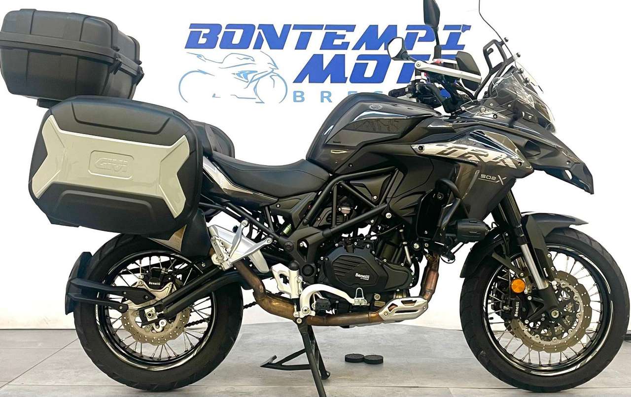 Benelli TRK 502