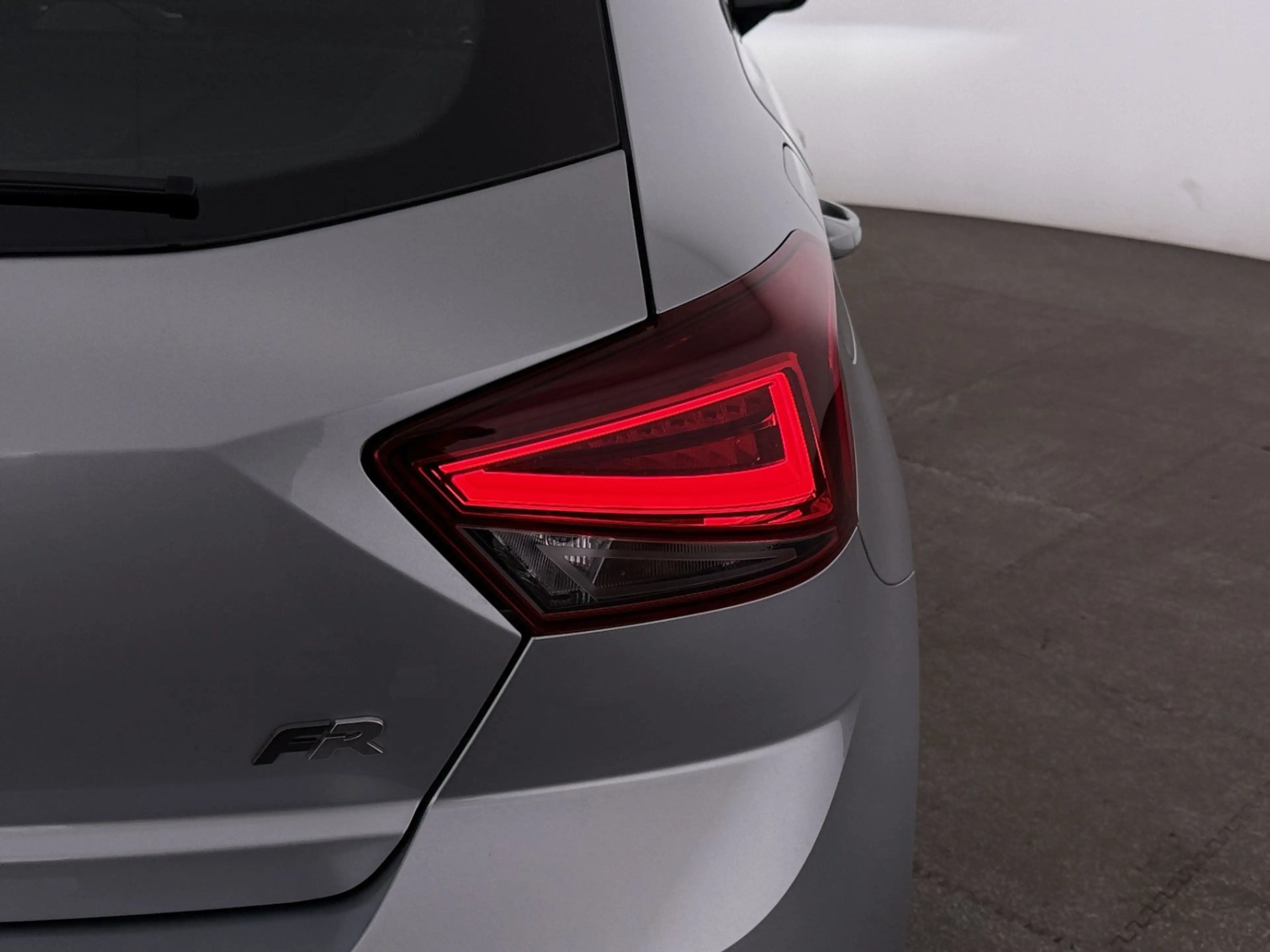 SEAT Ibiza 1.0 TSI FR LED NAVI ASSIST DIGITAL-TACHO — photo 11