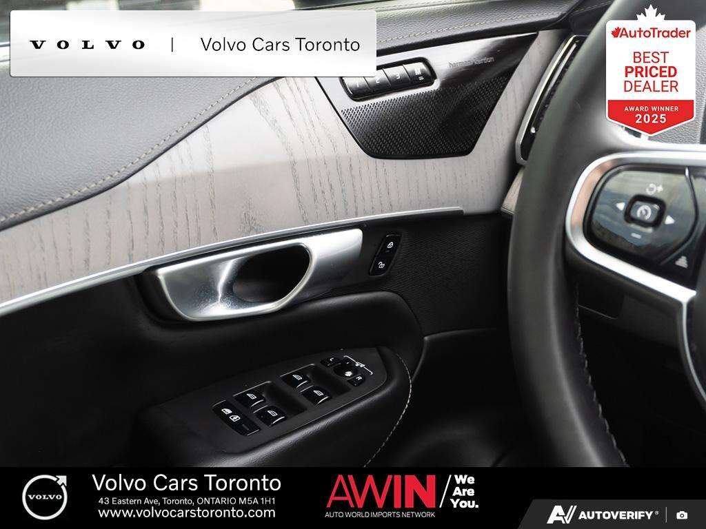 2024 Volvo XC90 B6 AWD Ultimate Bright Theme 7-Seater | 22" Wheels thumb 17