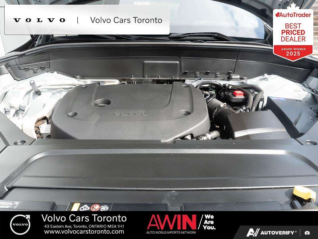 2024 Volvo XC90 B6 AWD Ultimate Bright Theme 7-Seater | 22" Wheels thumb 8