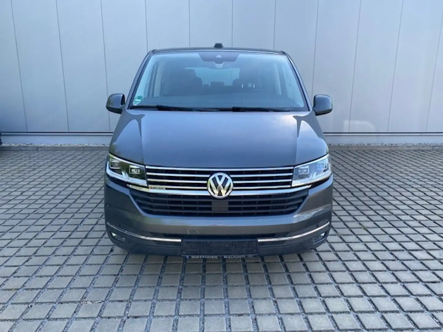 Volkswagen T6.1 Multivan 2.0 TDI 199 PS 4M DSG Generation Six AHK/STAND-HZ Grau - 2