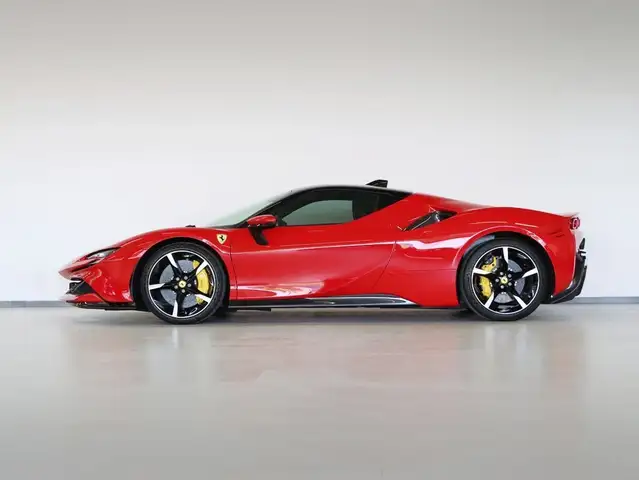 Ferrari SF90 Stradale view 3