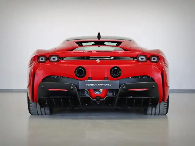 Ferrari SF90 Stradale view 5