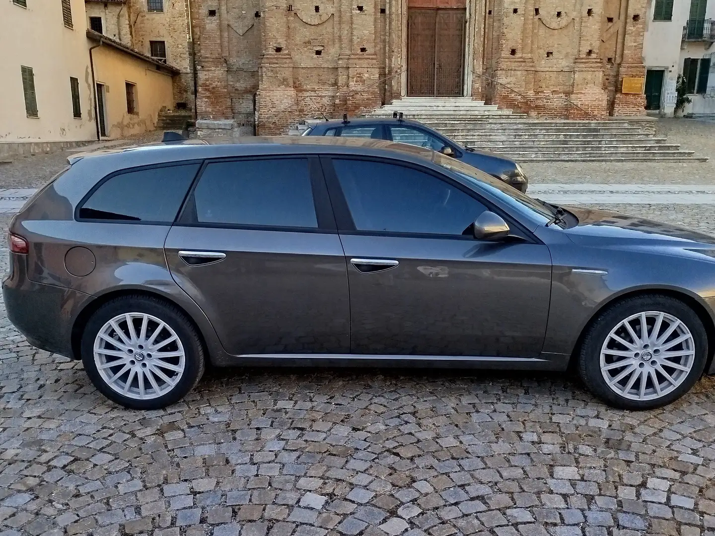 Alfa Romeo 159 159 SW 1.9 jtdm 16v Progression 150cv Grigio - 2