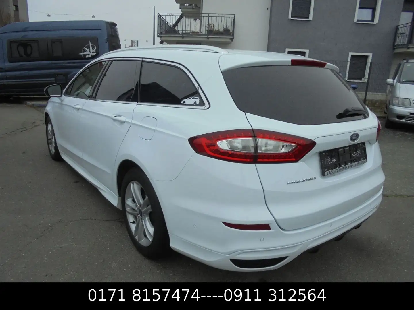 Ford Mondeo Turnier Titanium Blanc - 2