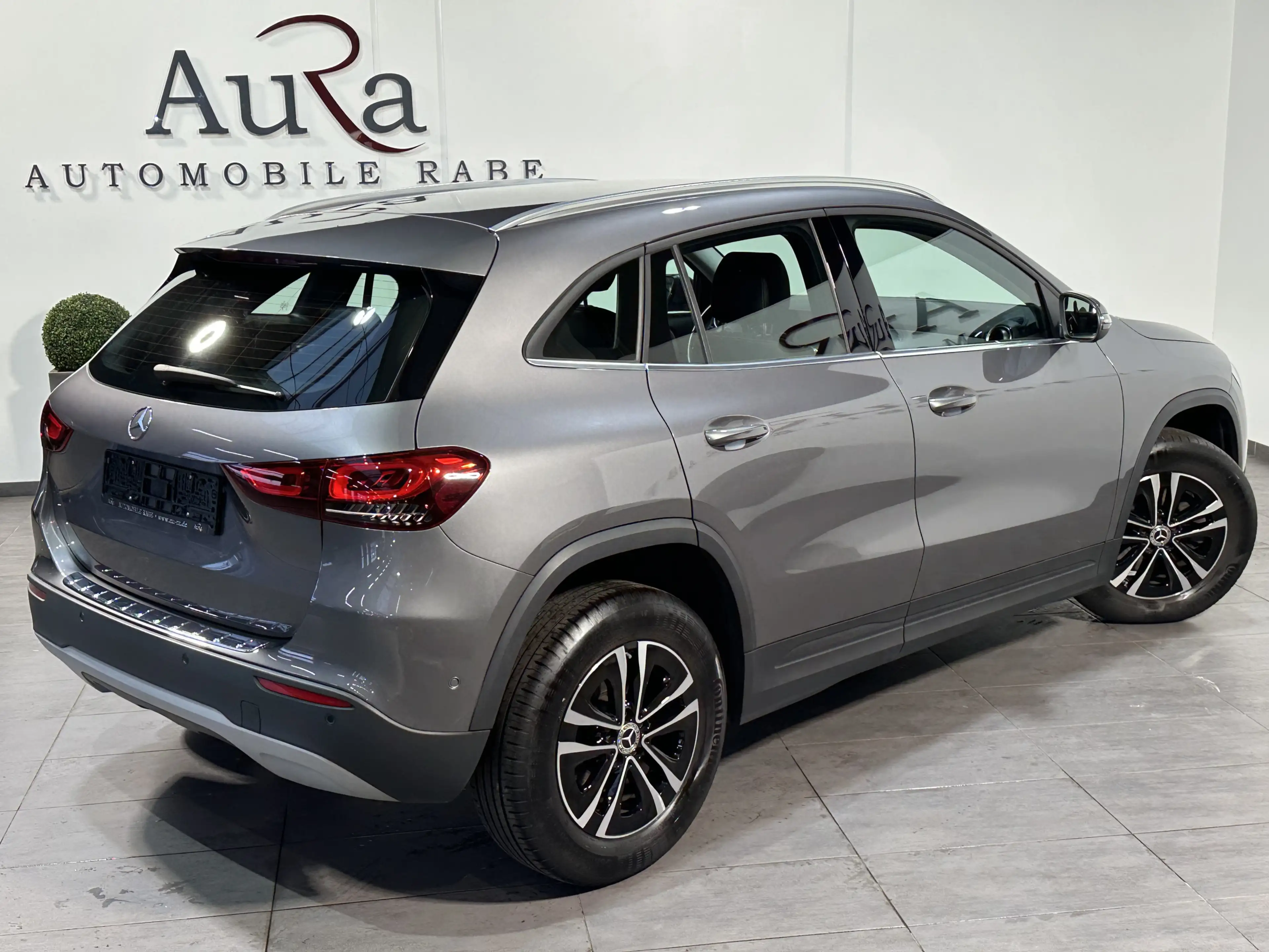 Mercedes-Benz GLA 180 d Style NAV+LED+WIDESCREEN+KAMERA+1HD+17ZOLL+1HD — photo 5
