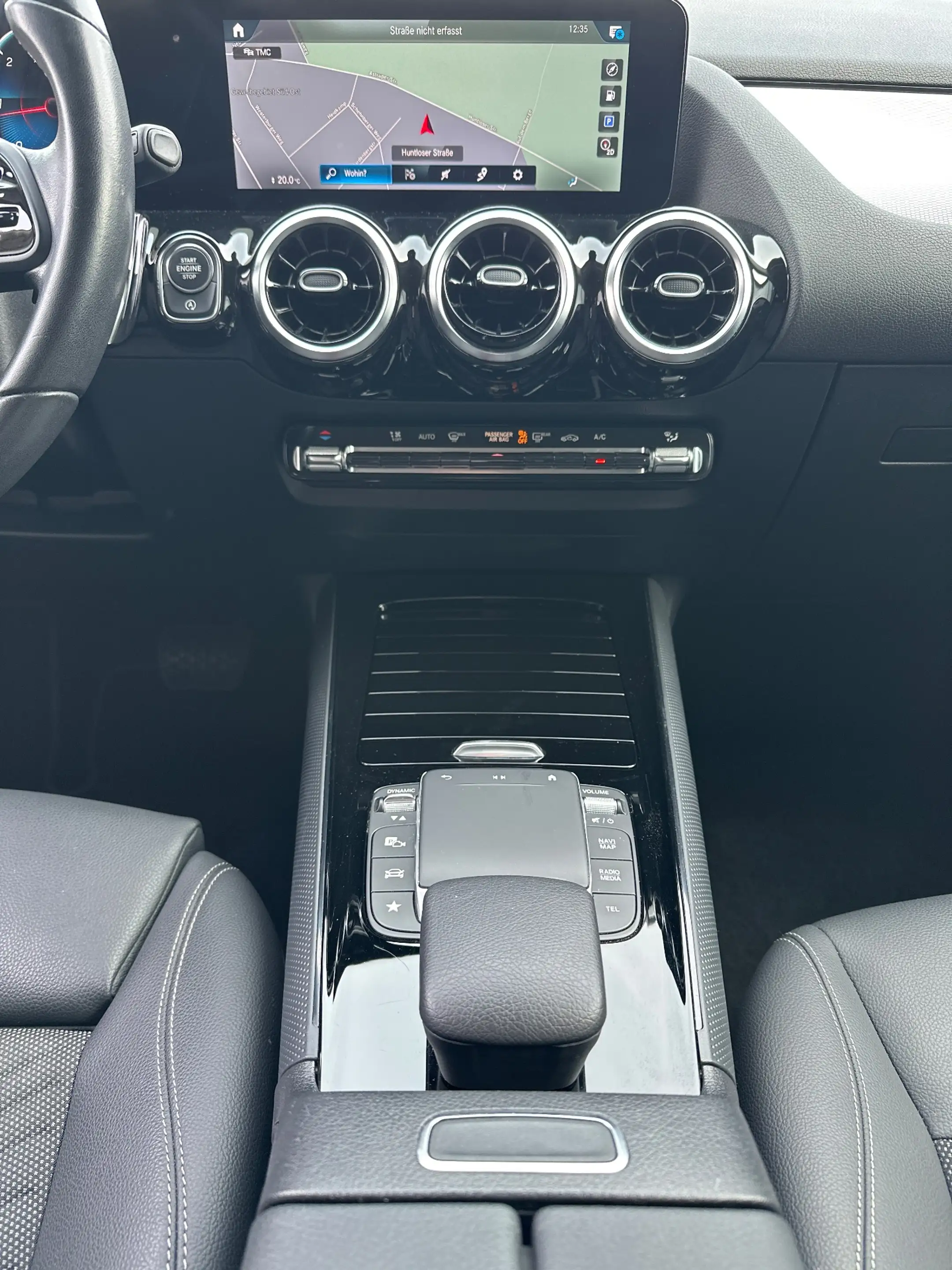 Mercedes-Benz GLA 180 d Style NAV+LED+WIDESCREEN+KAMERA+1HD+17ZOLL+1HD — photo 15
