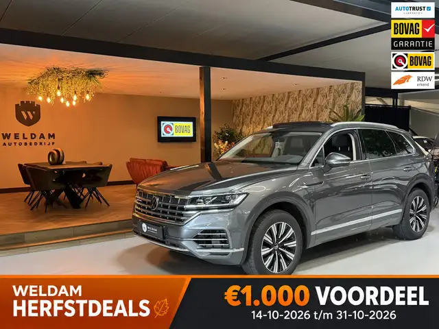 Volkswagen Touareg 3.0 TSi eHybrid 4MOTION 381PK Elegance BOVAG Garan