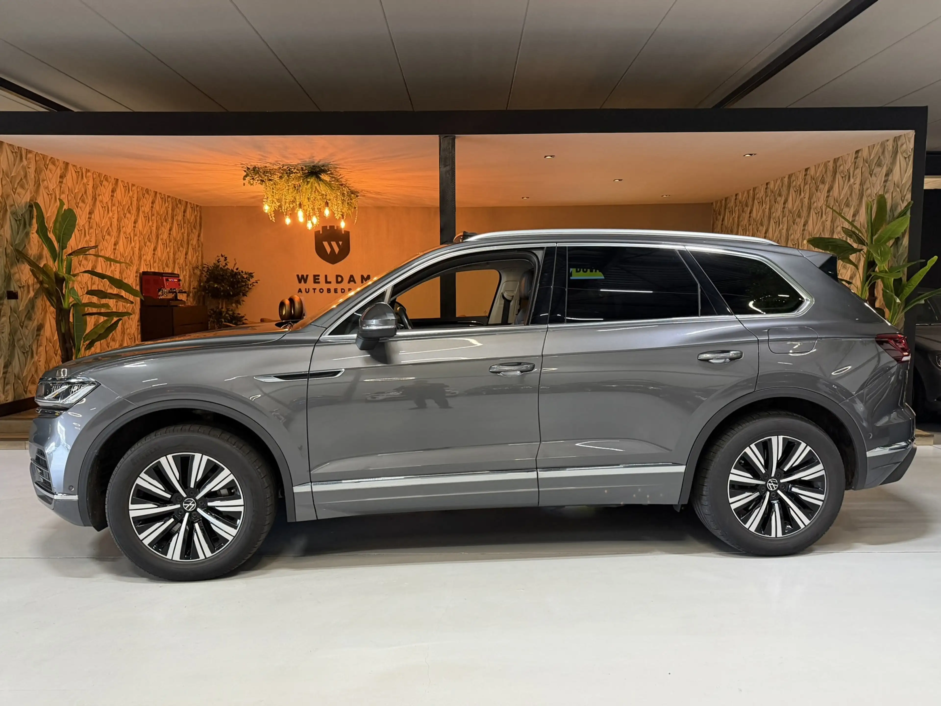 Volkswagen Touareg 3.0 TSi eHybrid 4MOTION 381PK Elegance BOVAG Garan — photo 8