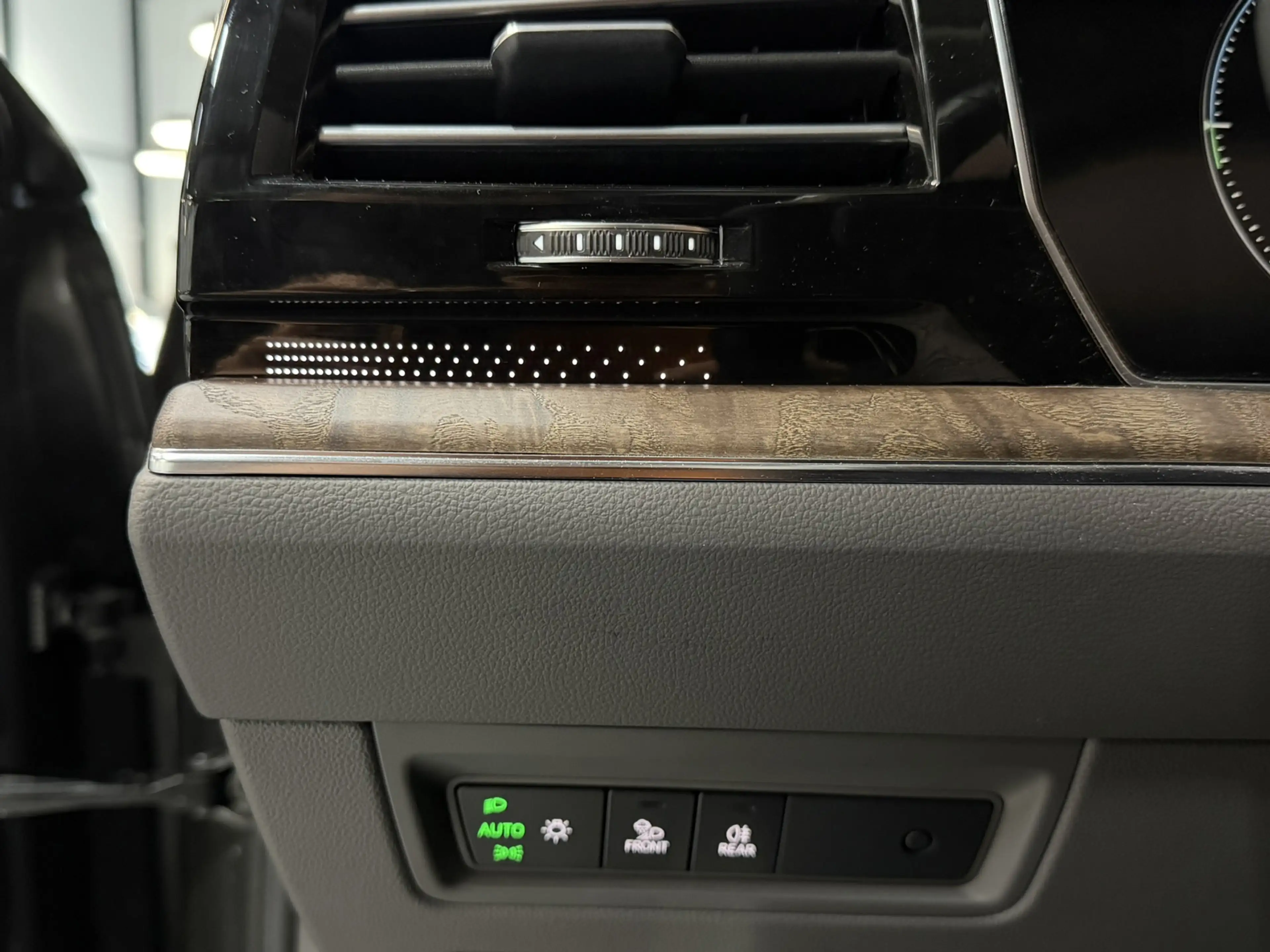 Volkswagen Touareg 3.0 TSi eHybrid 4MOTION 381PK Elegance BOVAG Garan — photo 41