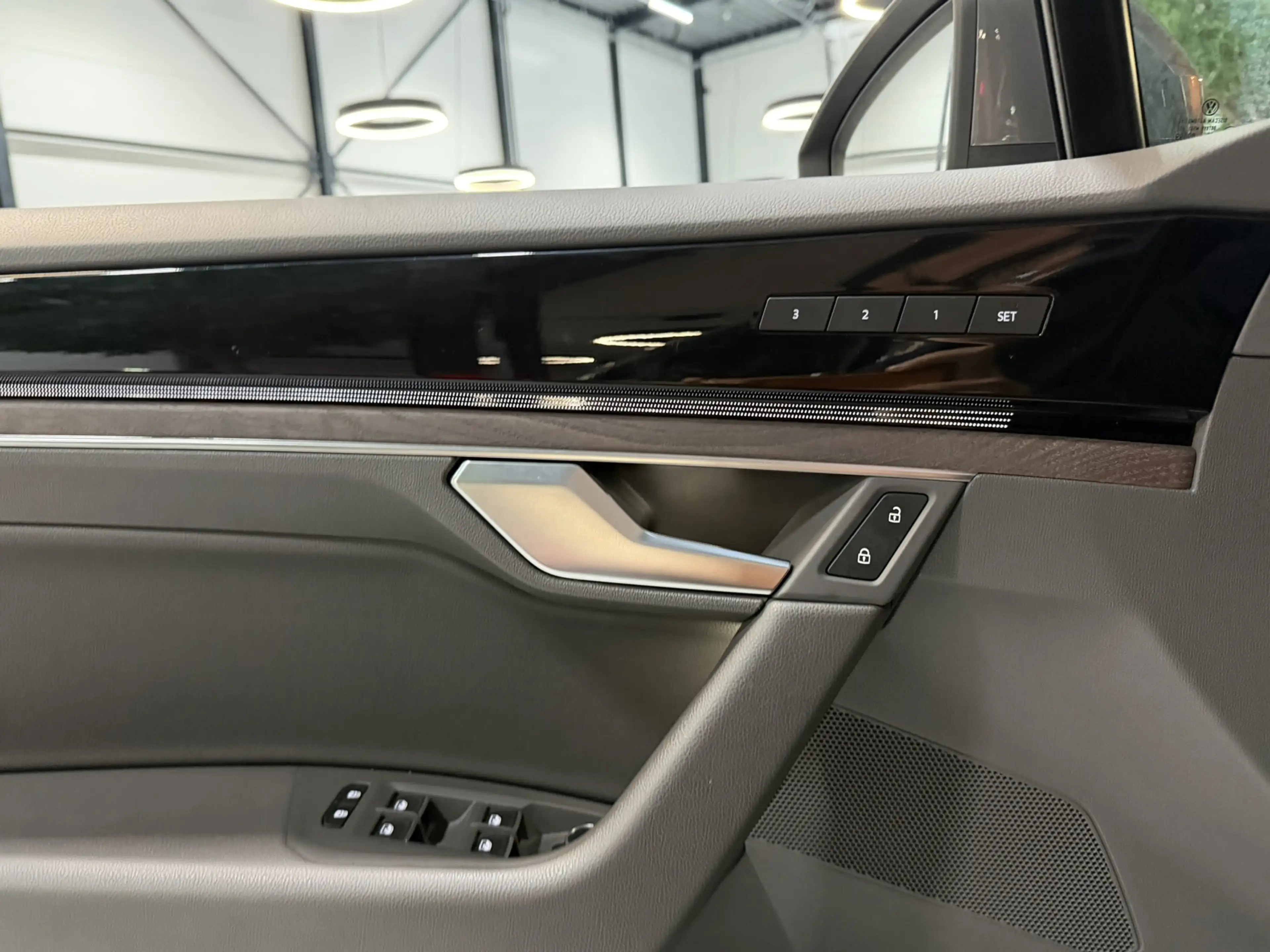 Volkswagen Touareg 3.0 TSi eHybrid 4MOTION 381PK Elegance BOVAG Garan — photo 39
