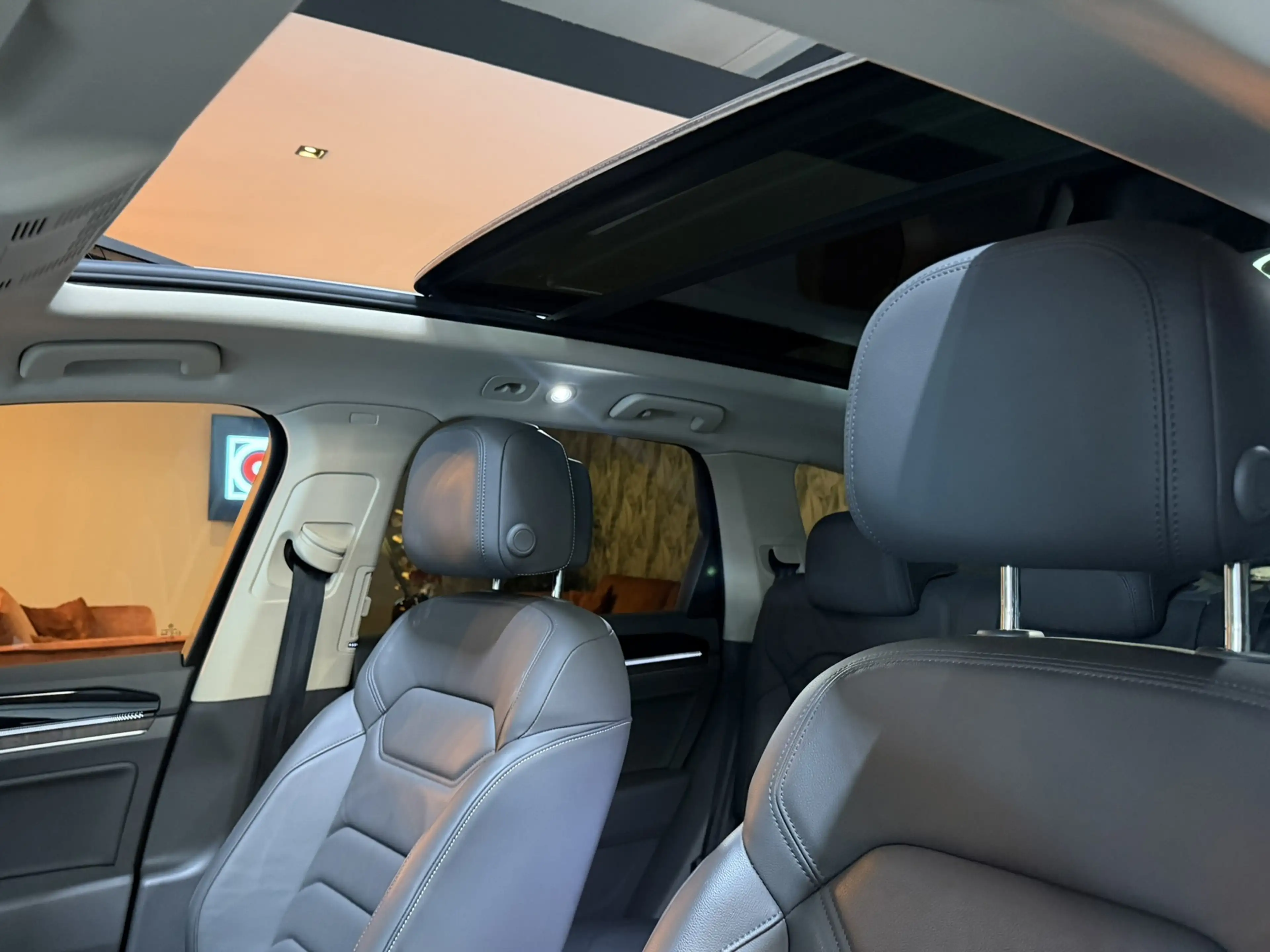 Volkswagen Touareg 3.0 TSi eHybrid 4MOTION 381PK Elegance BOVAG Garan — photo 31