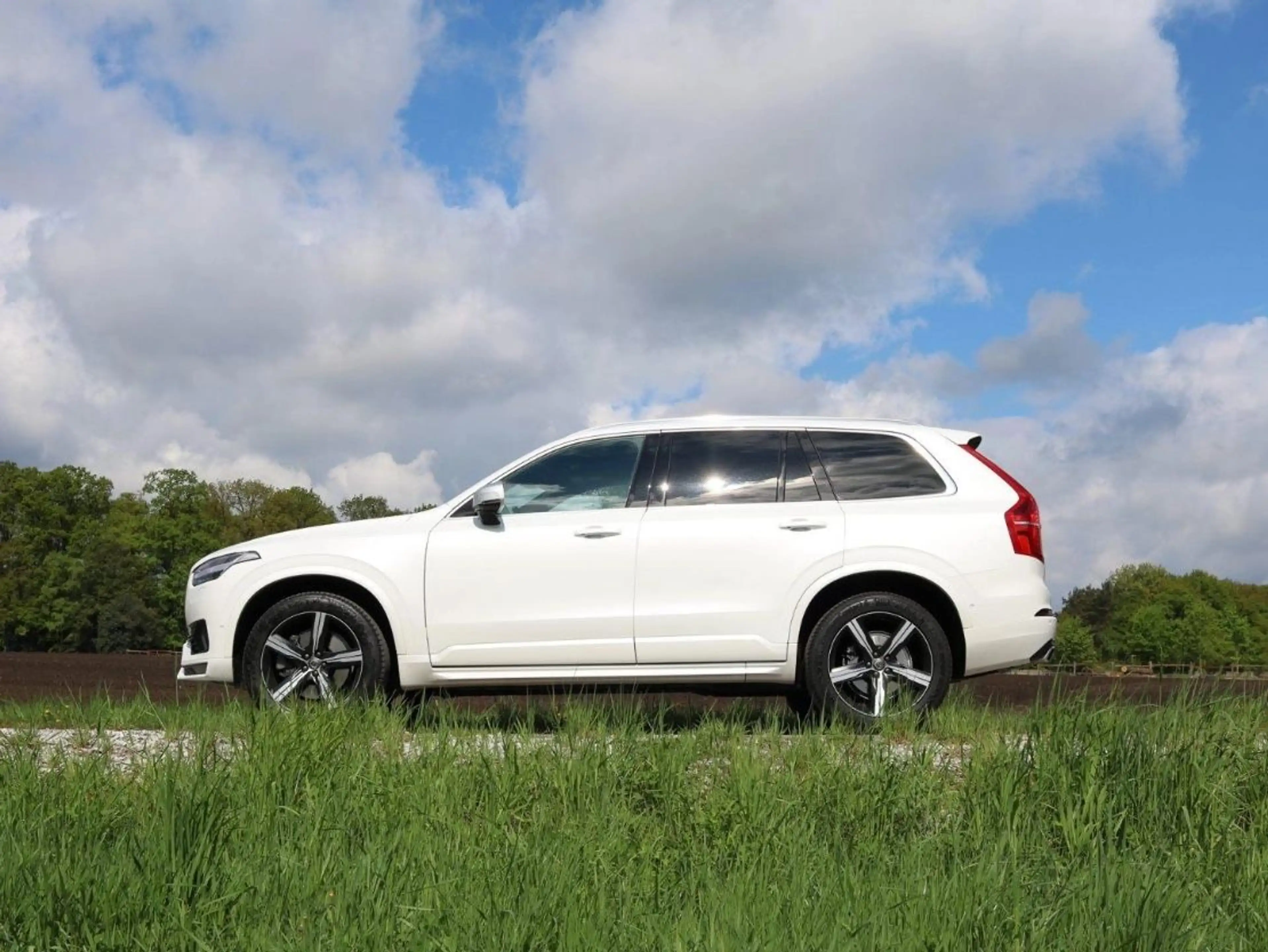 Volvo XC90 R Design AWD 7 Sitzer | Navigation | Leder — photo 3
