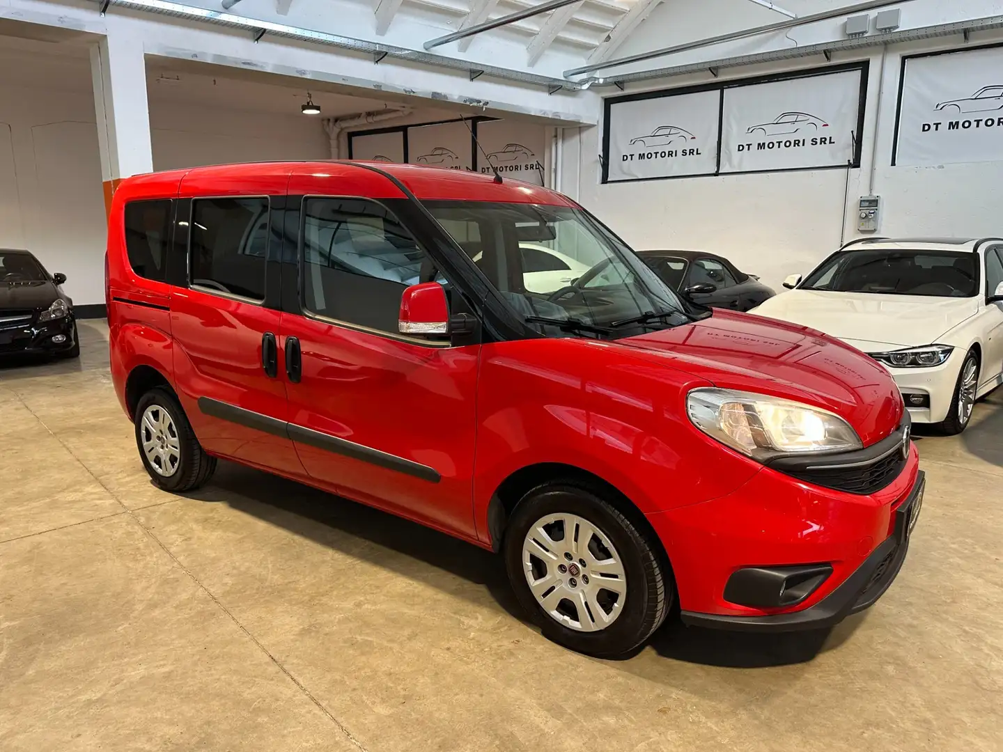 Fiat Doblo Doblò 1.6 MJT 16V 95CV Lounge Rosso - 1
