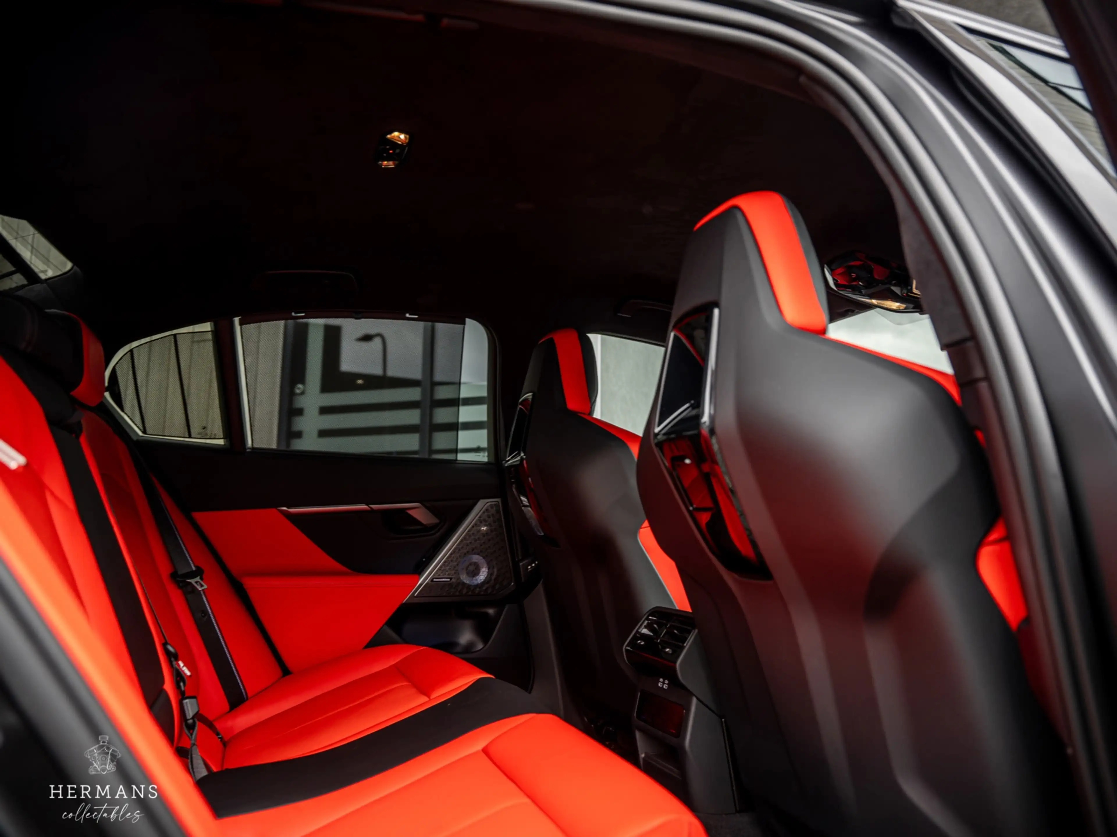 BMW M5 5-serie Limousine G90 / B&W Audio / Frozen / M-Car — photo 35