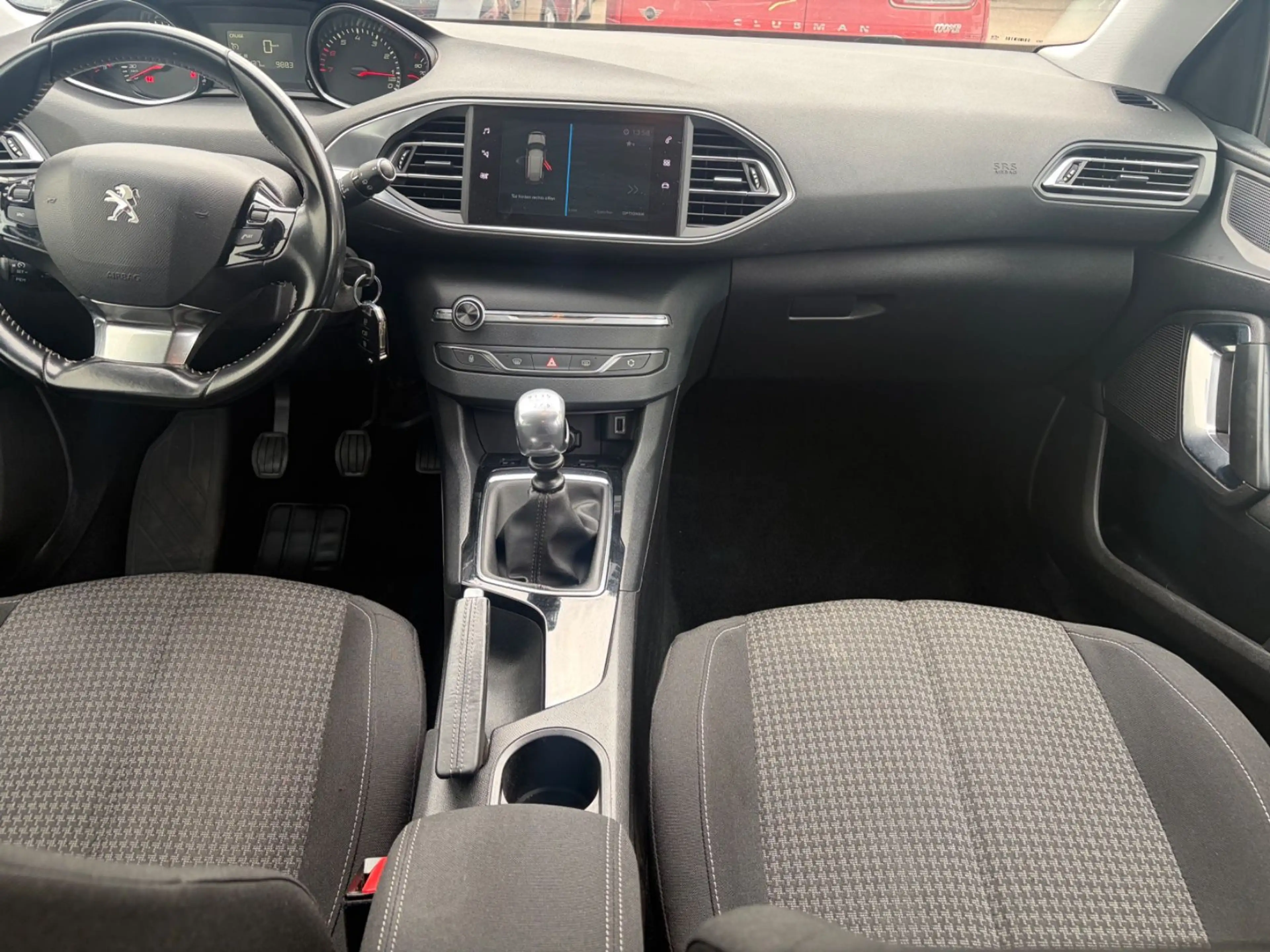 Peugeot 308 SW Active — photo 21
