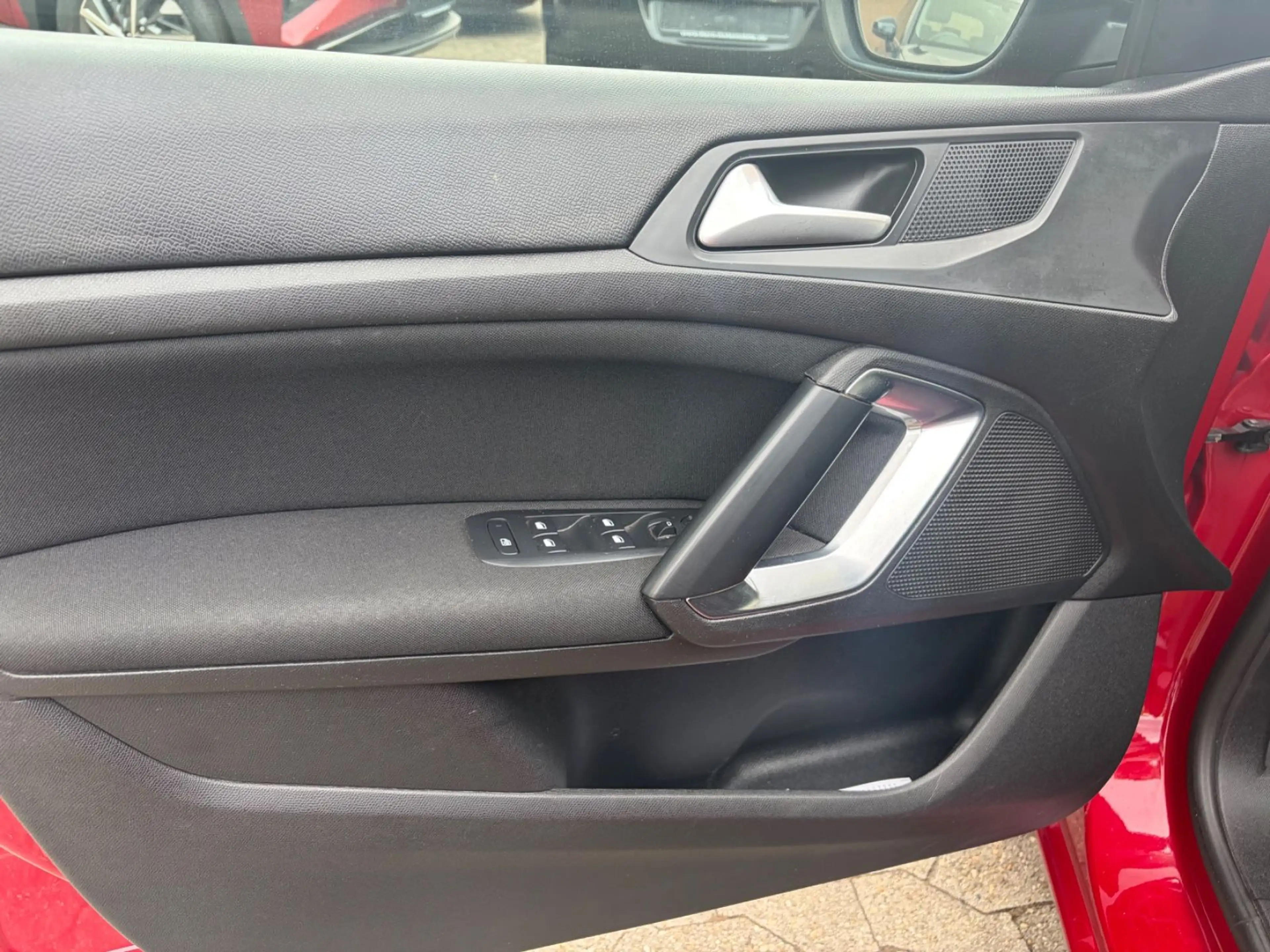 Peugeot 308 SW Active — photo 17