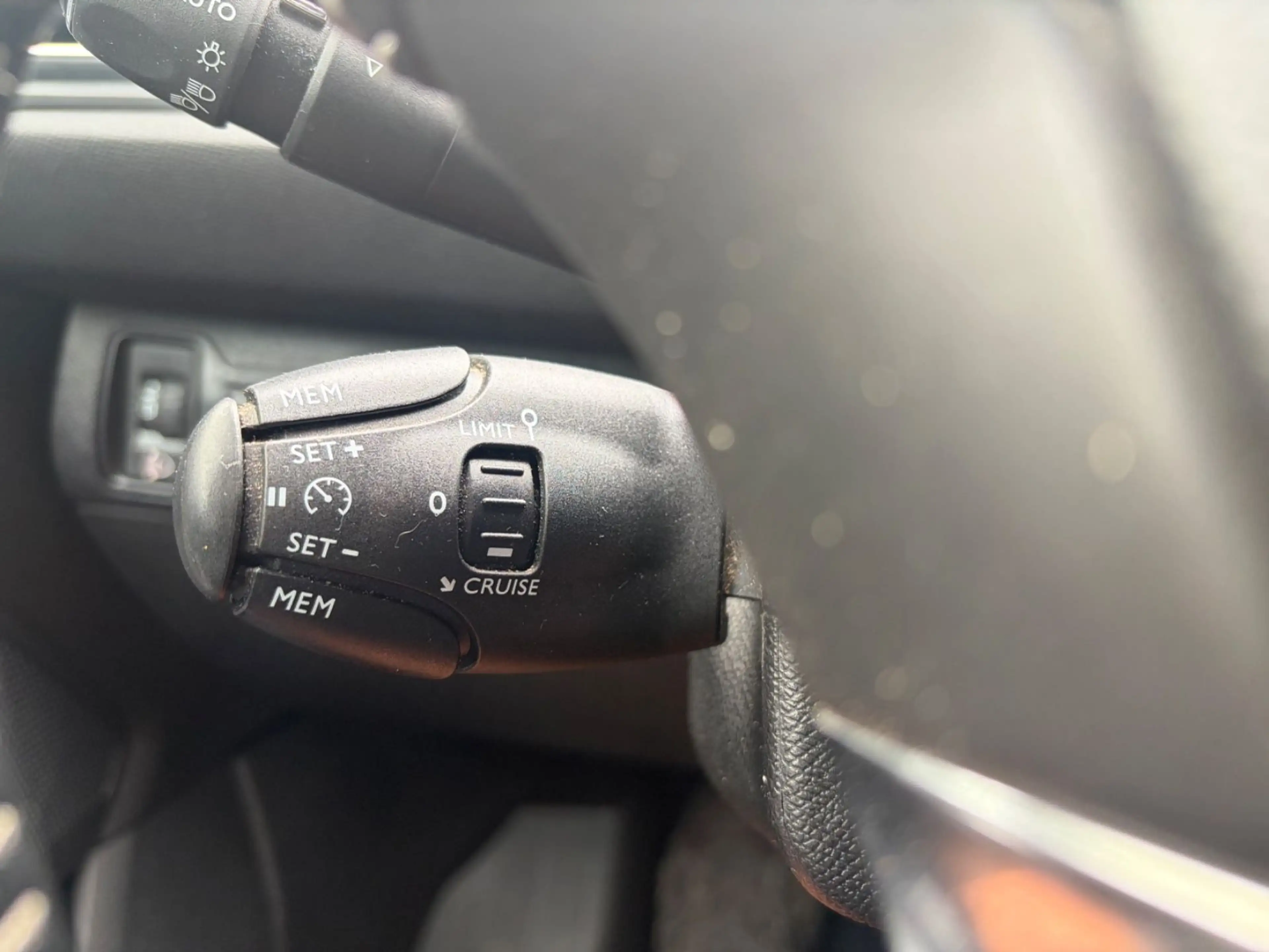Peugeot 308 SW Active — photo 20