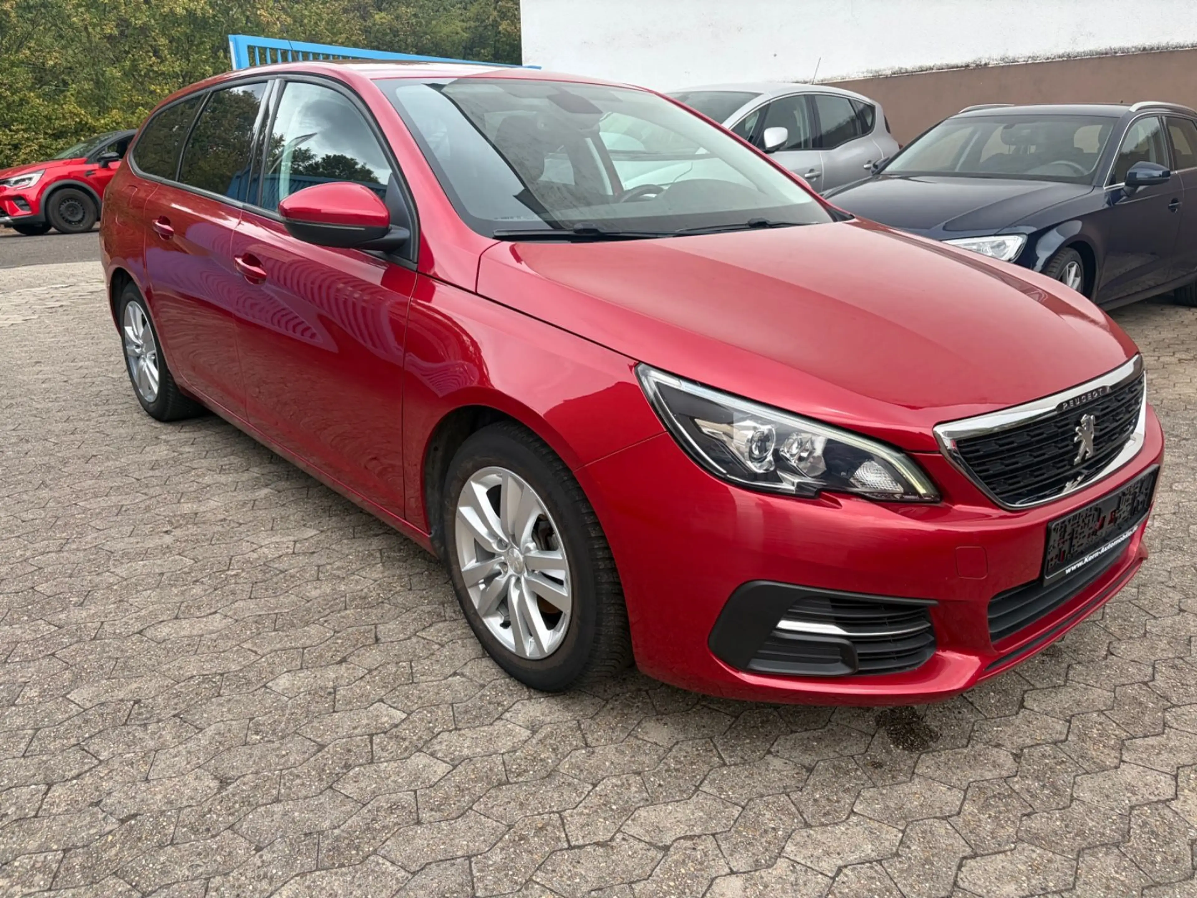 Peugeot 308 SW Active — photo 2