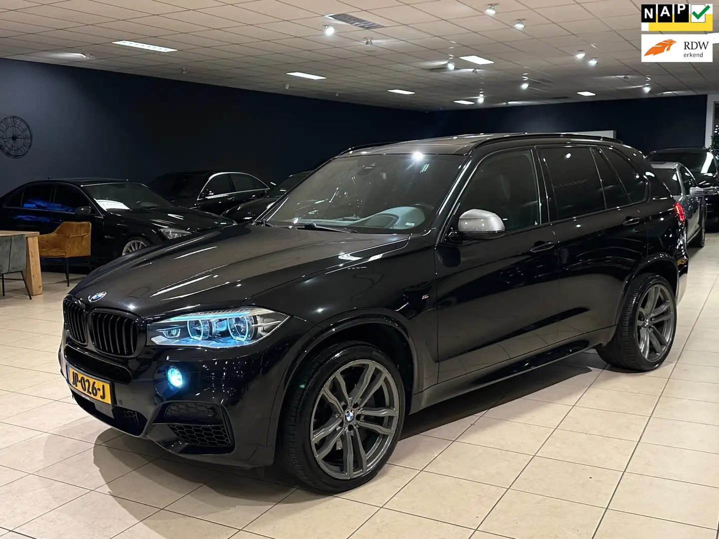 BMW X5 M50d|PANO|ACC|HUD|SOFTCLOSE|TREKHAAK|TOP Noir - 1