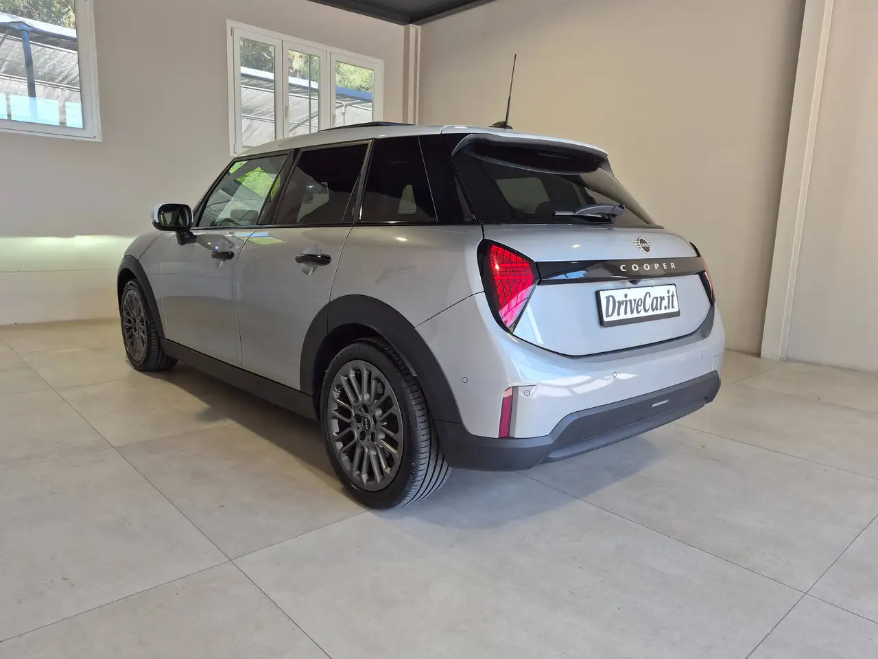 MINI Cooper STEPTRONIC TETTO PANORAMICO APRIBILE SEDILI IN PELLE RISCALDABILI FULL-LED OLED 24CM APPLE CAR PLAY/ANDROID, миниатюра 3