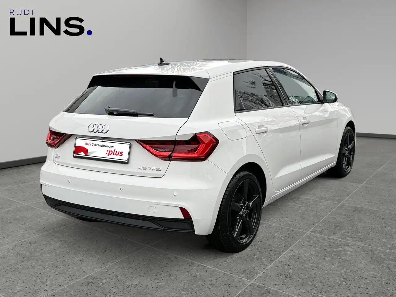 Audi A1 25 TFSI intense 6