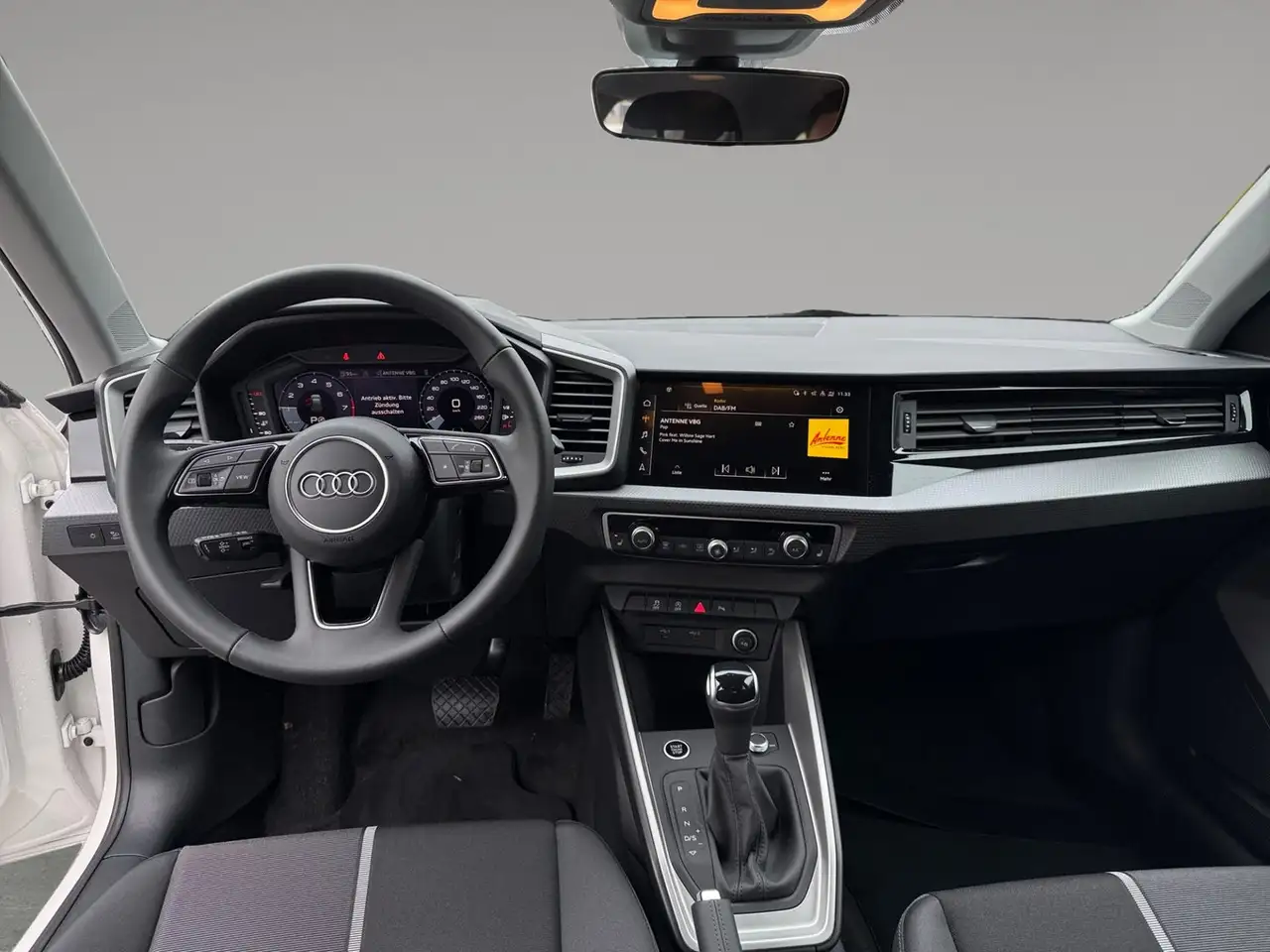 Audi A1 25 TFSI intense 10