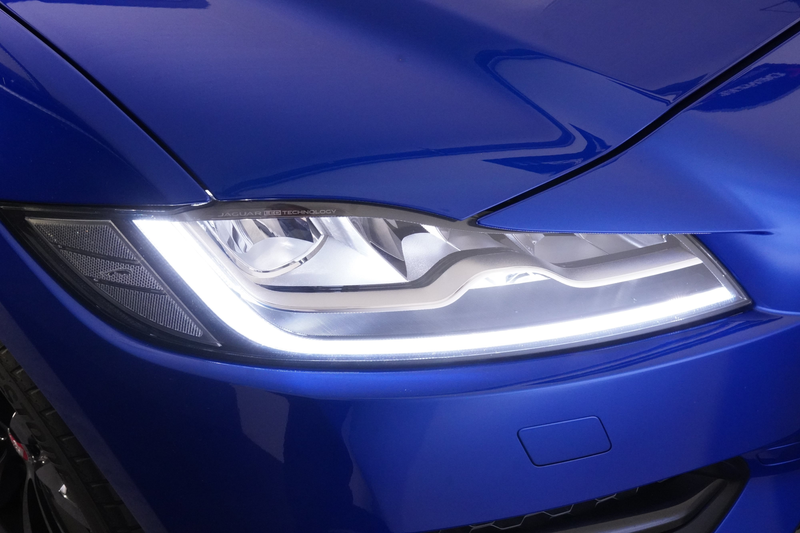 Jaguar F-Pace 25d AWD R-Sport Aut. — photo 24