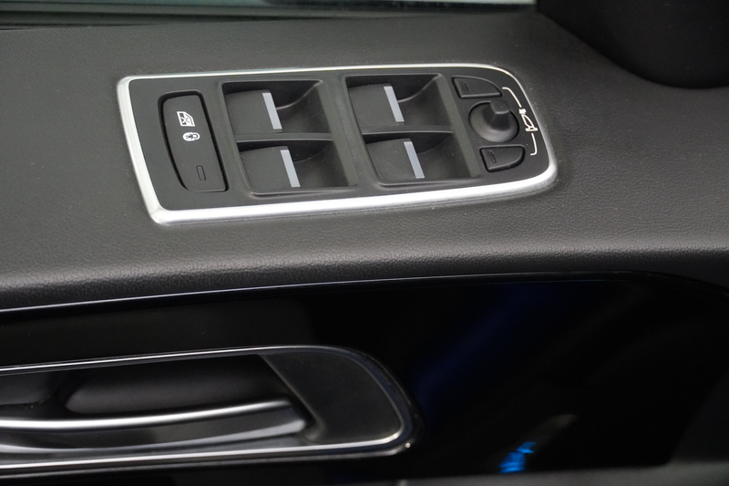Jaguar F-Pace 25d AWD R-Sport Aut. — photo 7
