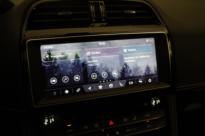 Jaguar F-Pace 25d AWD R-Sport Aut. — photo 16