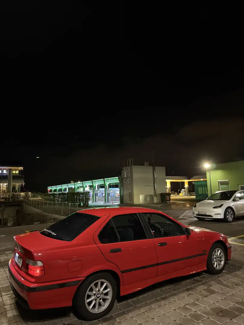 BMW 318 BMW E36 - 2
