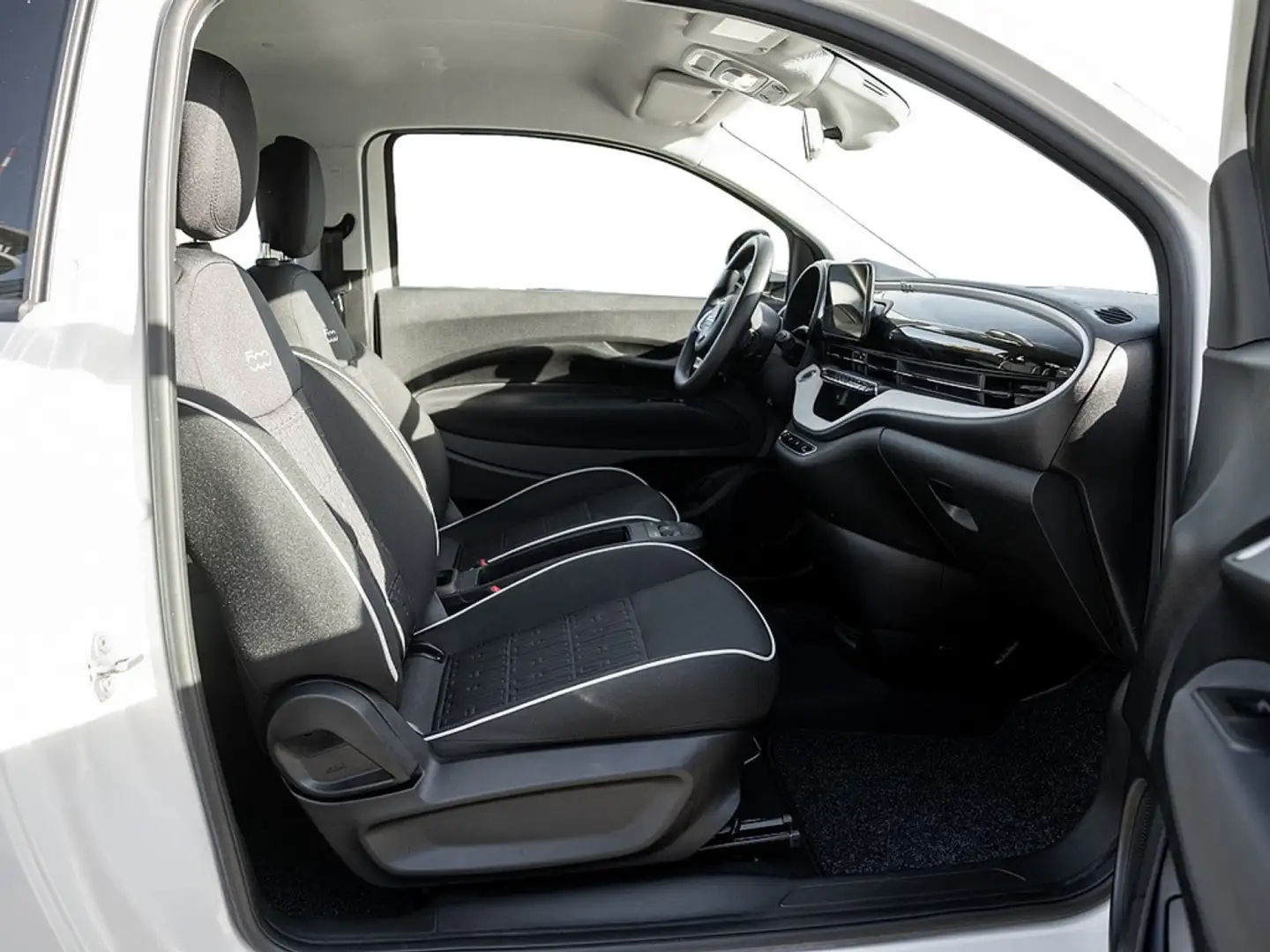 Fiat 500e Action NAVI KLIMA BLUETOOTH DAB Weiß - 2