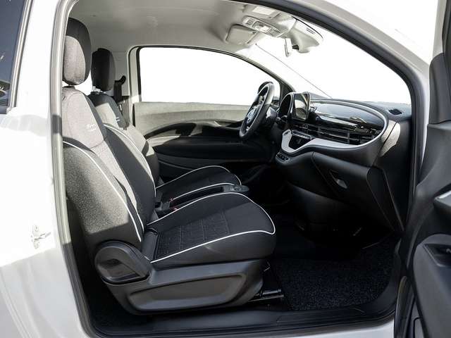 Fiat 500e Action NAVI KLIMA BLUETOOTH DAB