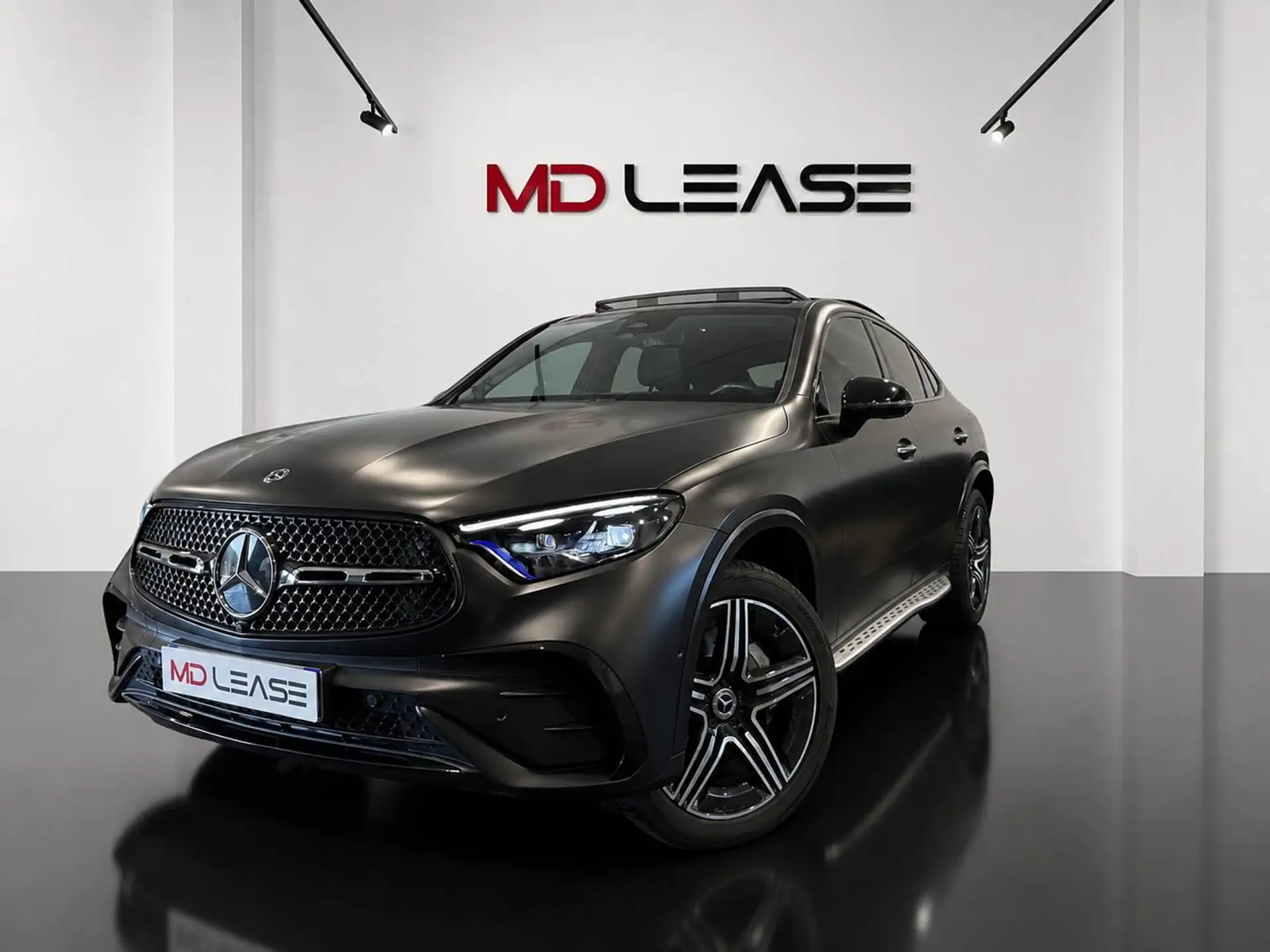 Mercedes-Benz GLC GLC 300 2024 검정 사진 2
