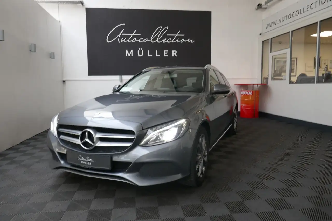 Mercedes-Benz C 180 *Tempomat*Navi*Teilleder* — photo 1 of 15