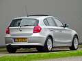 BMW 120 1-serie 120i High Exe Aut /// Pano-Dak 1e Eig! Gris - thumbnail 2