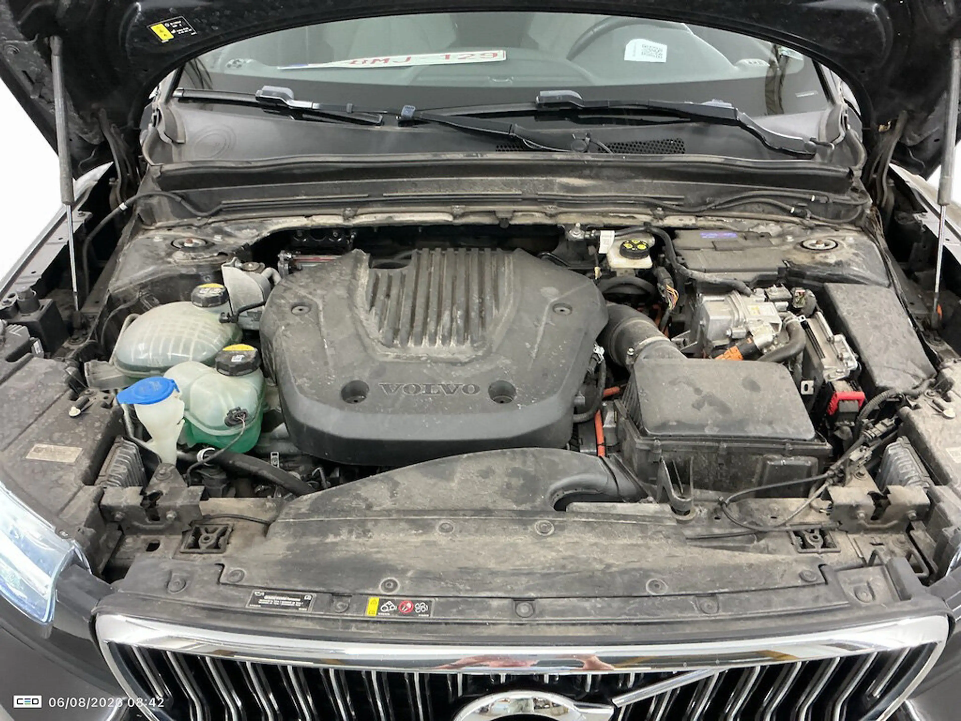 Volvo XC40 T4 PHEV inscription — photo 10