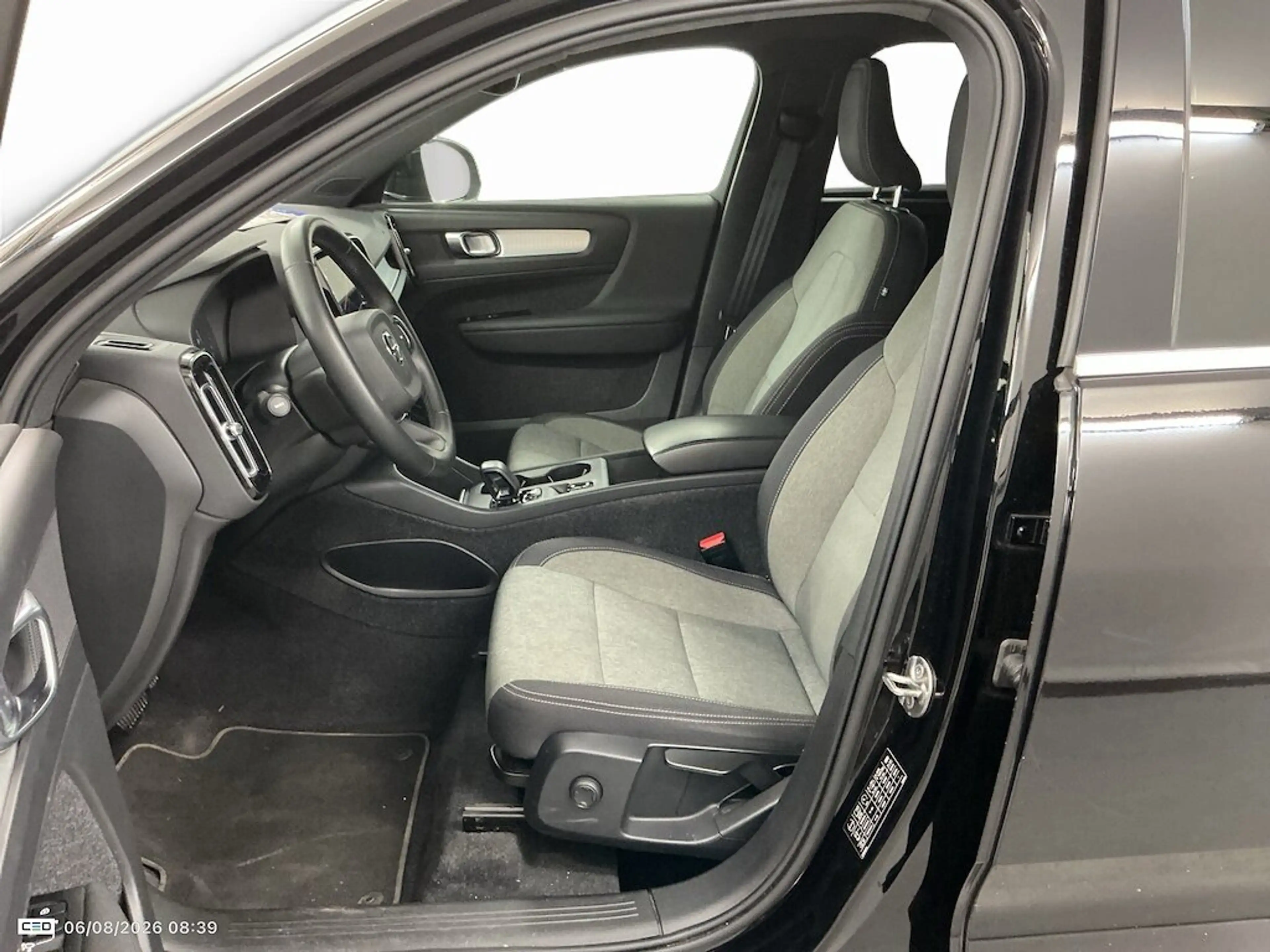 Volvo XC40 T4 PHEV inscription — photo 9
