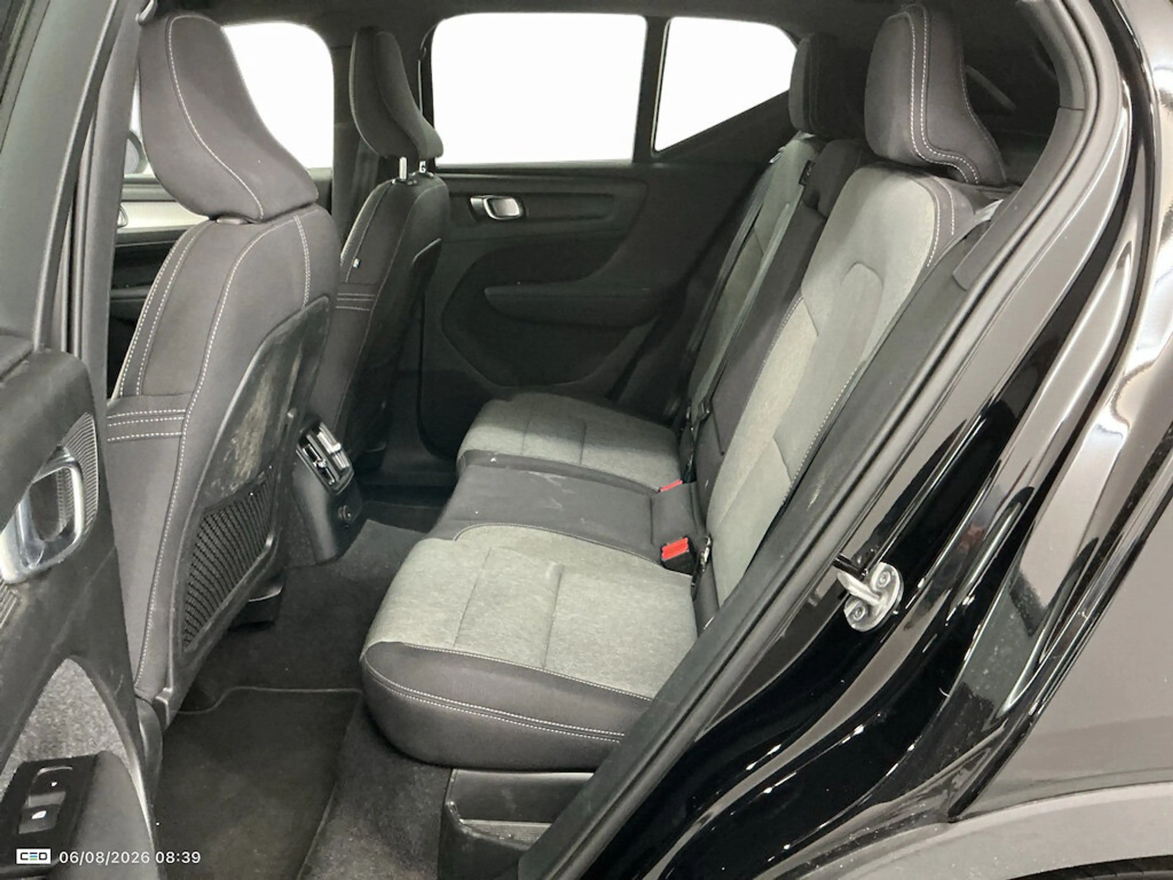 Volvo XC40 T4 PHEV inscription — photo 12