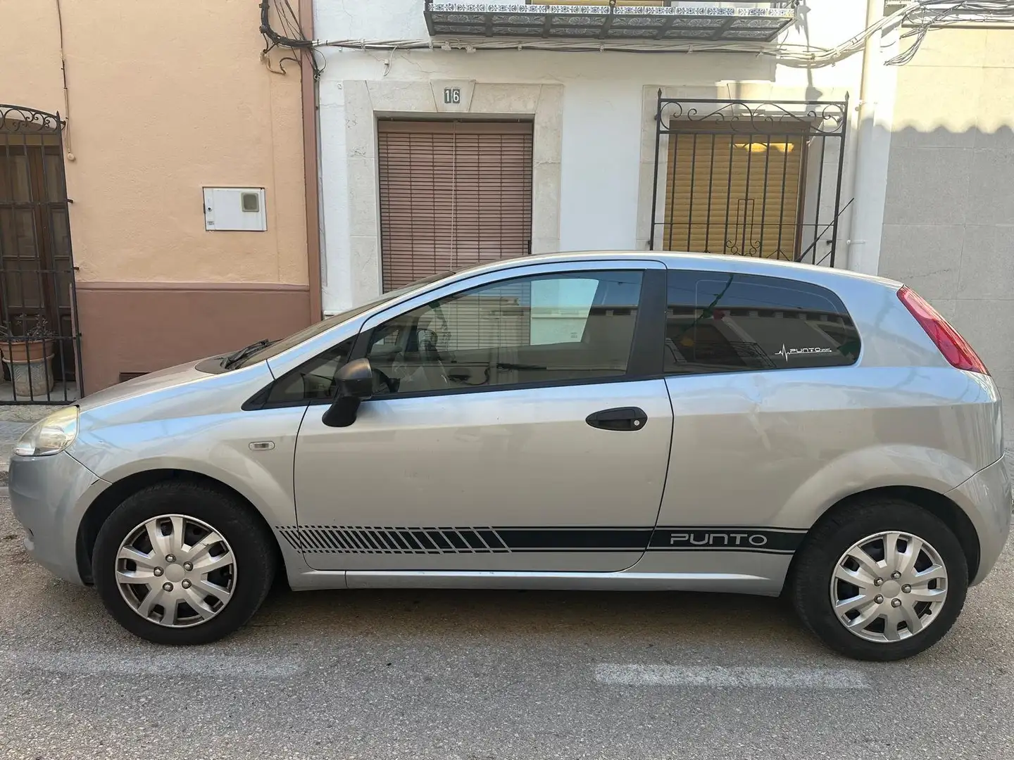 Fiat Grande Punto Grande Punto 1.4 16v Emotion Emotion Argintiu - 1