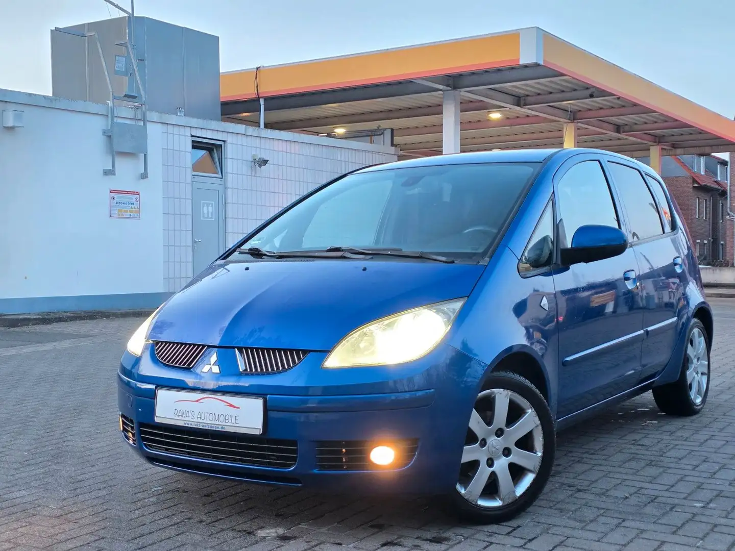 Mitsubishi Colt CZ3 Lim. 5-trg. 1.3 Motion(TÜV NEU Klima) Blau - 1
