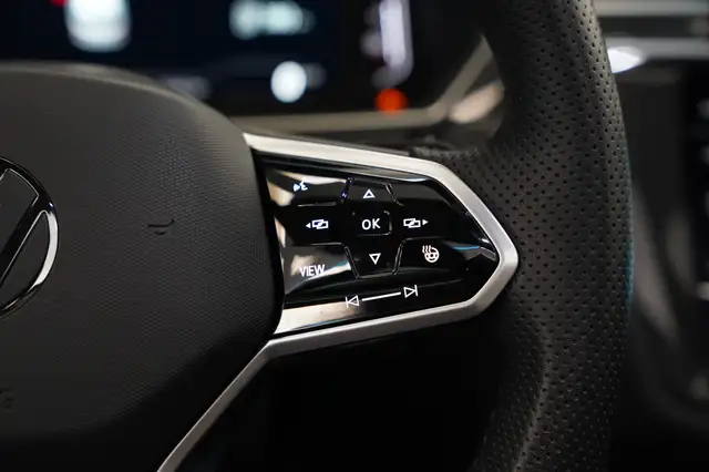 Volkswagen Tiguan view 8